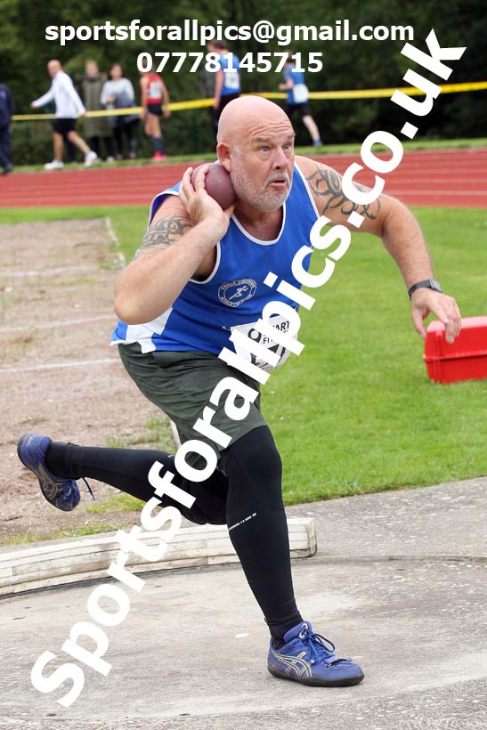 Shot putt, NECAA Open Meeting, Morpeth, Sunday, September 27th. David T. Hewitson/Sports for All Pics